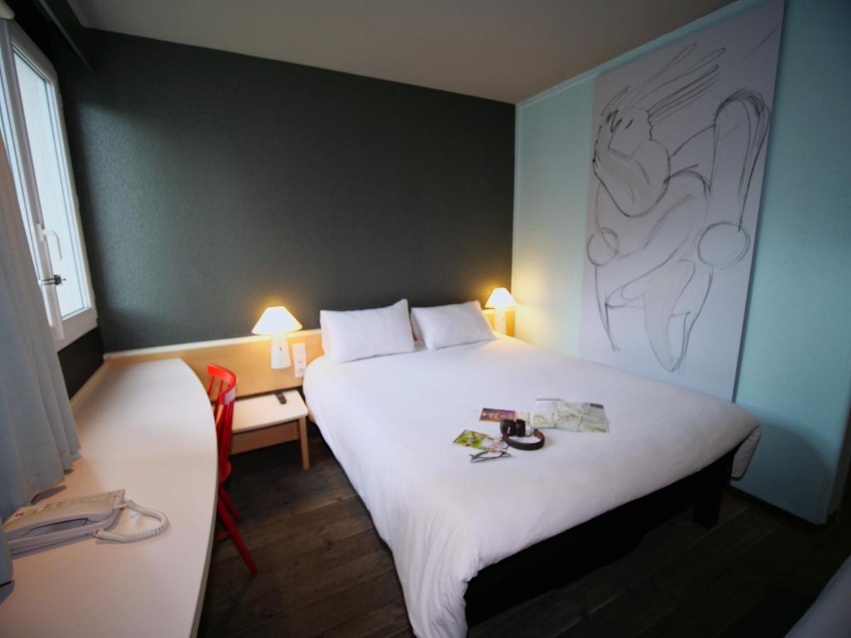 Hotel Ibis Chartres Ouest Luce Esterno foto