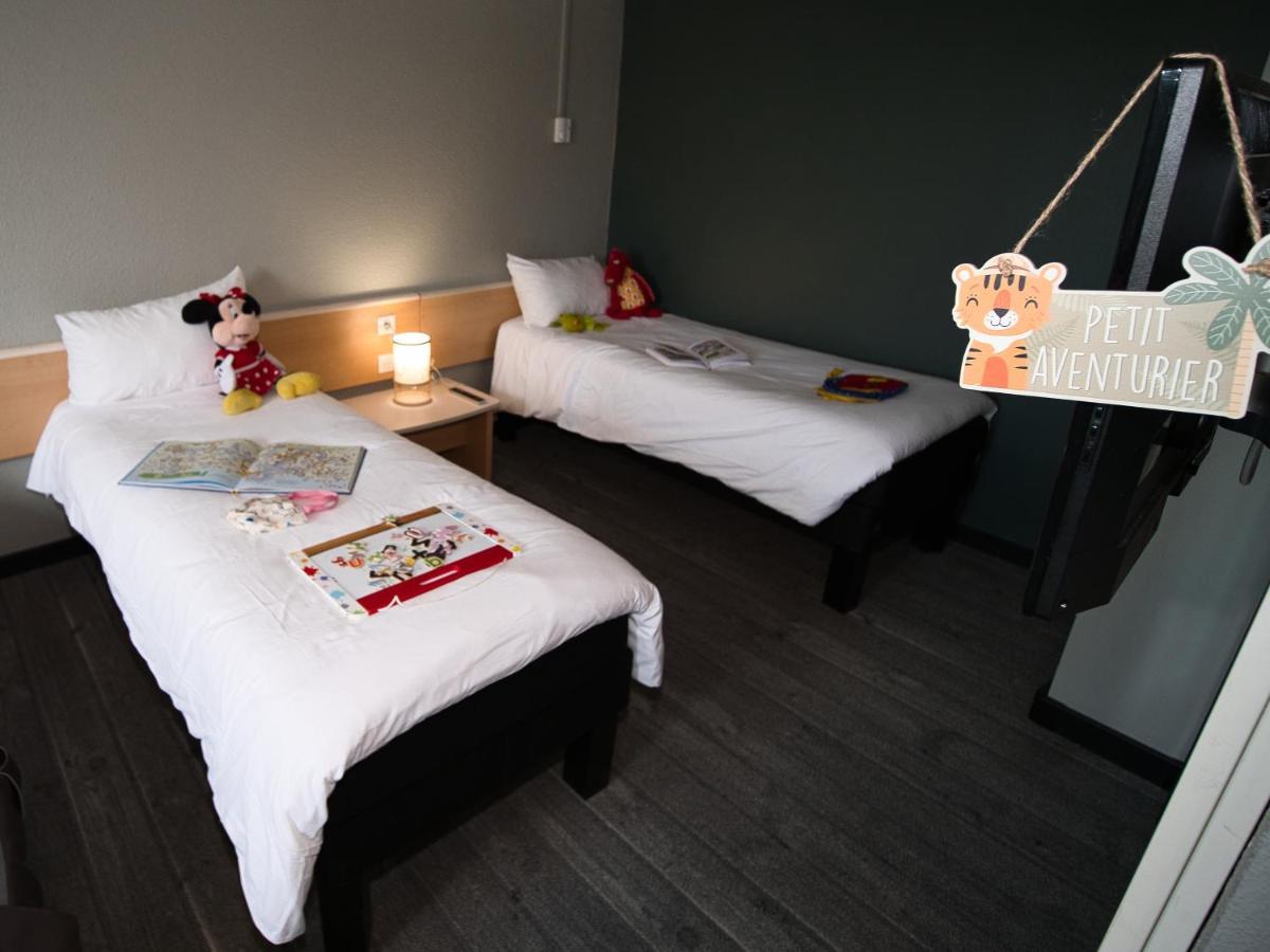 Hotel Ibis Chartres Ouest Luce Esterno foto