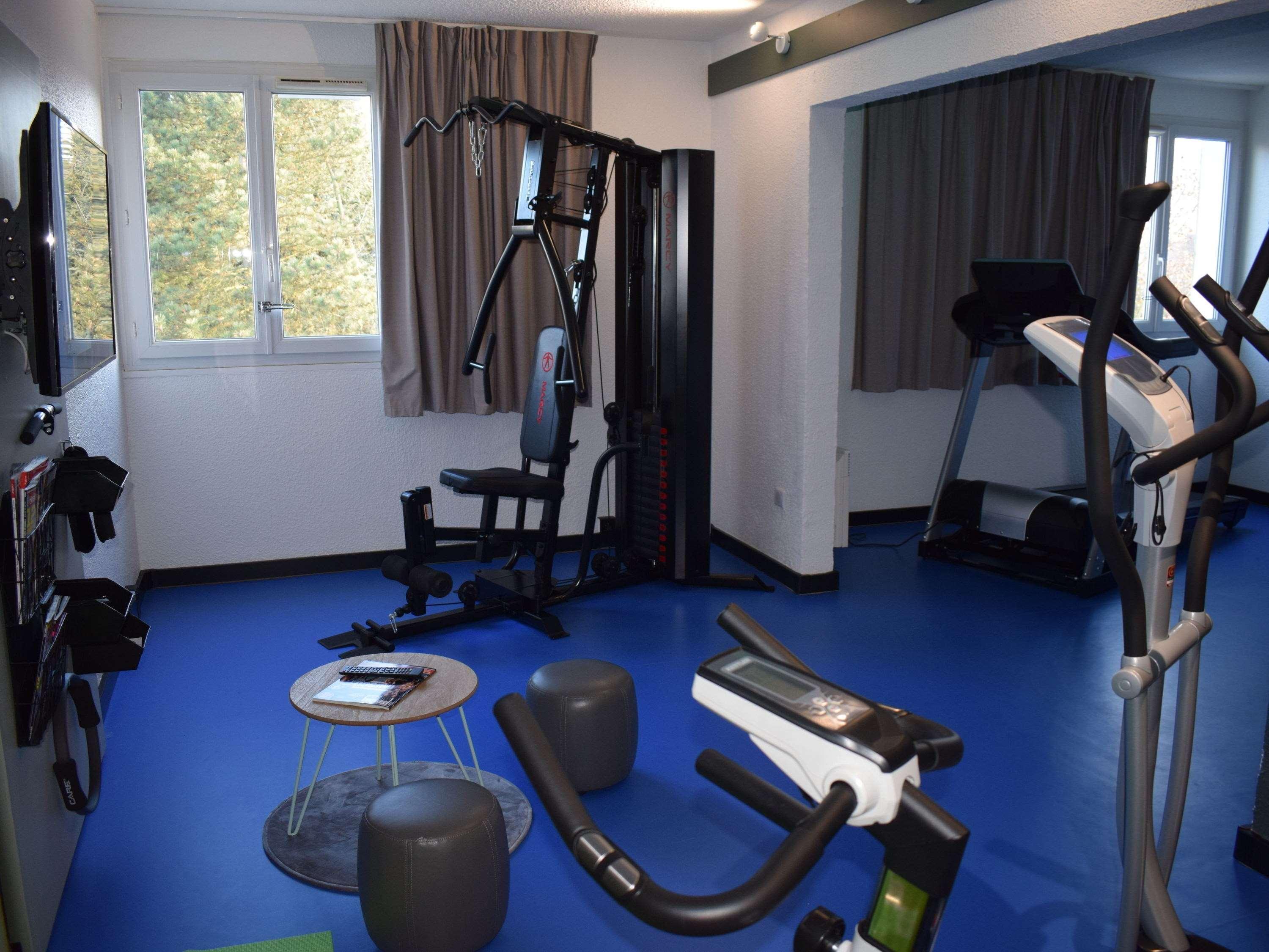 Hotel Ibis Chartres Ouest Luce Esterno foto
