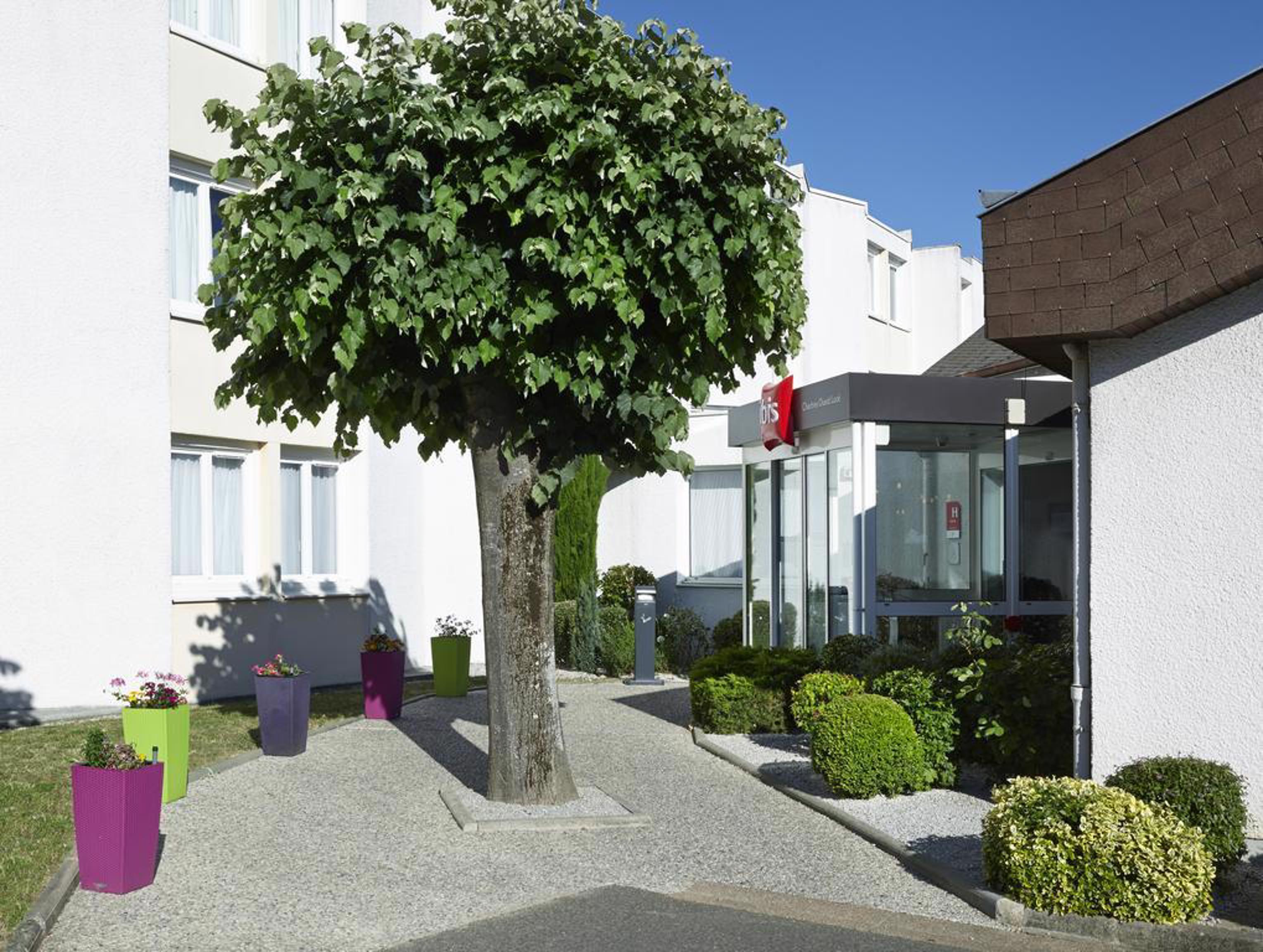Hotel Ibis Chartres Ouest Luce Esterno foto