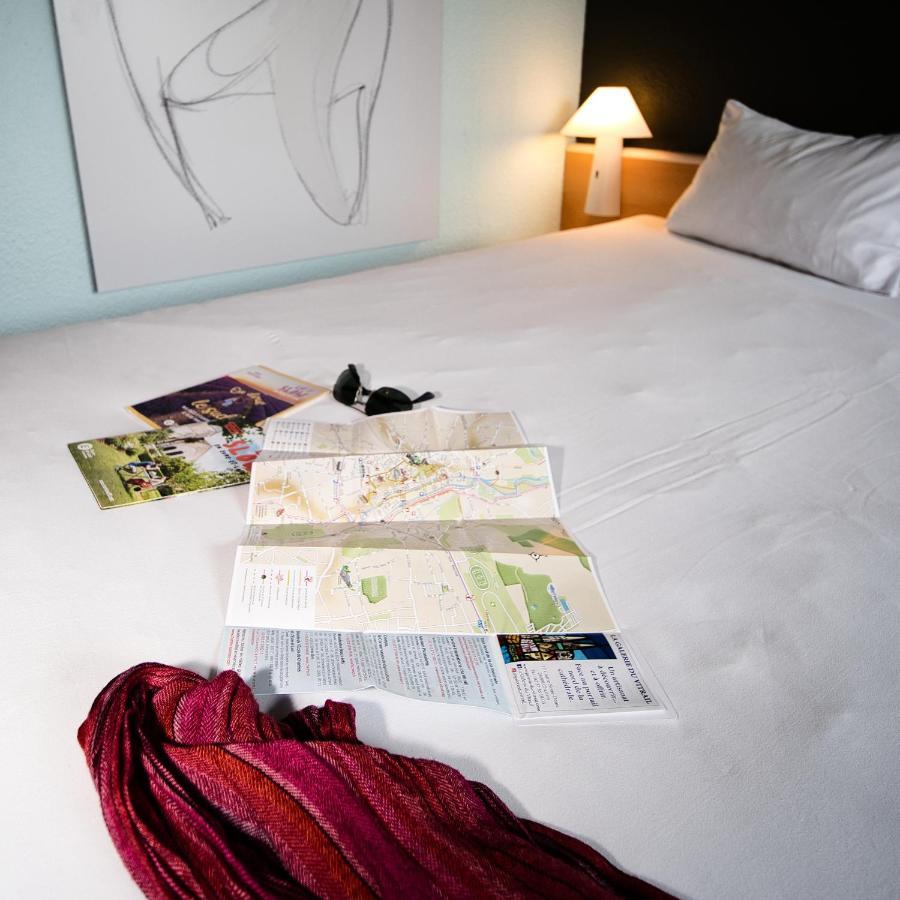 Hotel Ibis Chartres Ouest Luce Esterno foto